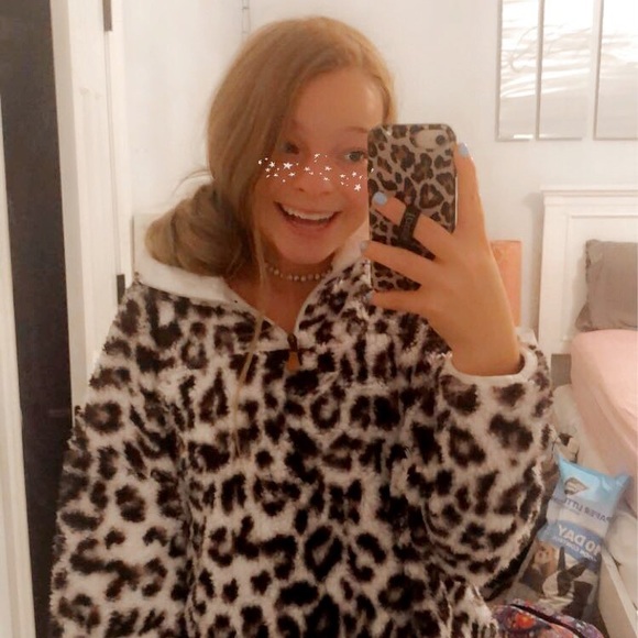 Meet your Posher, Hunter - Picture 1 of 1